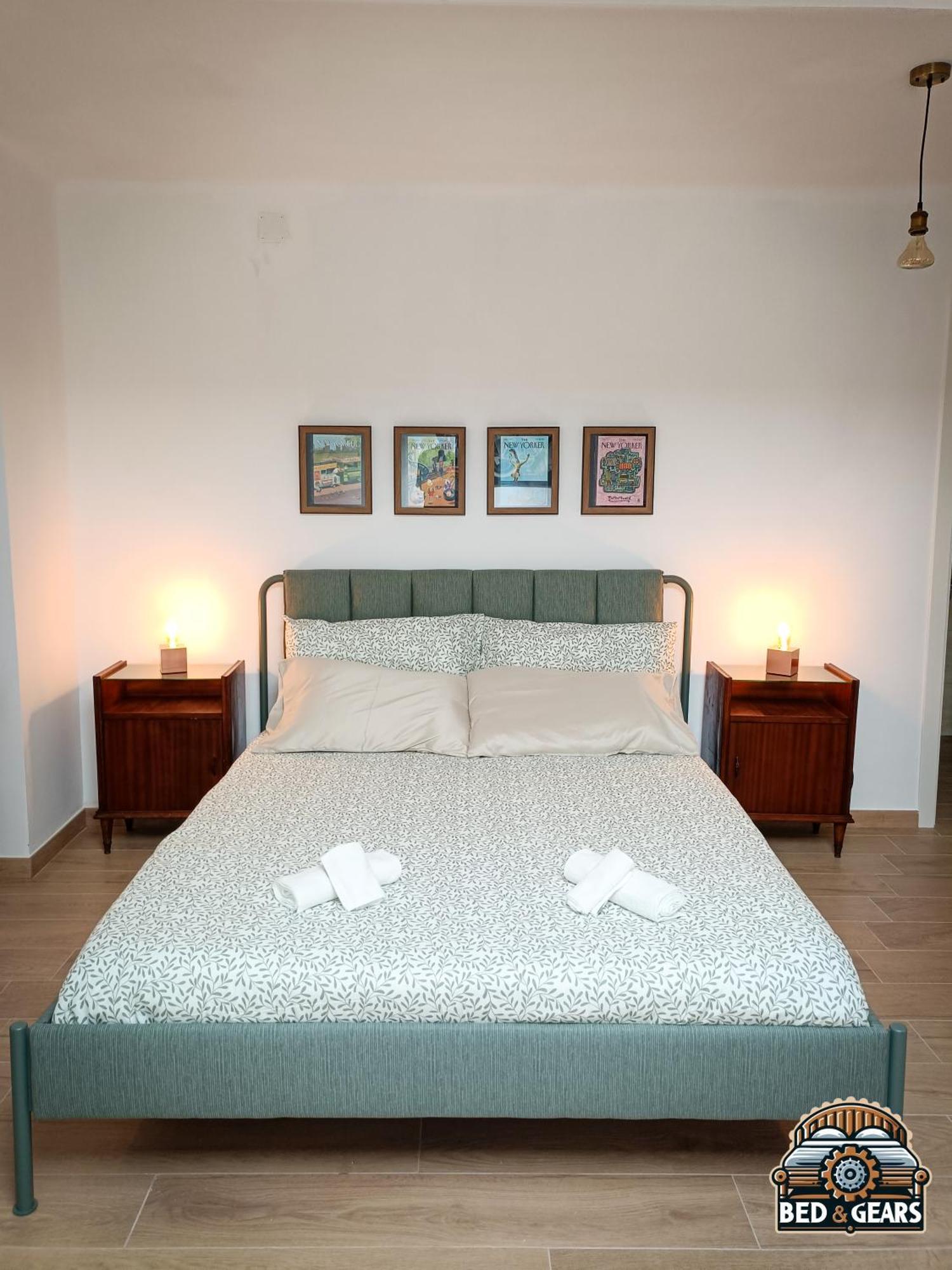Bed And Gears - Industrial Design Loft Apartment Bari Bagian luar foto